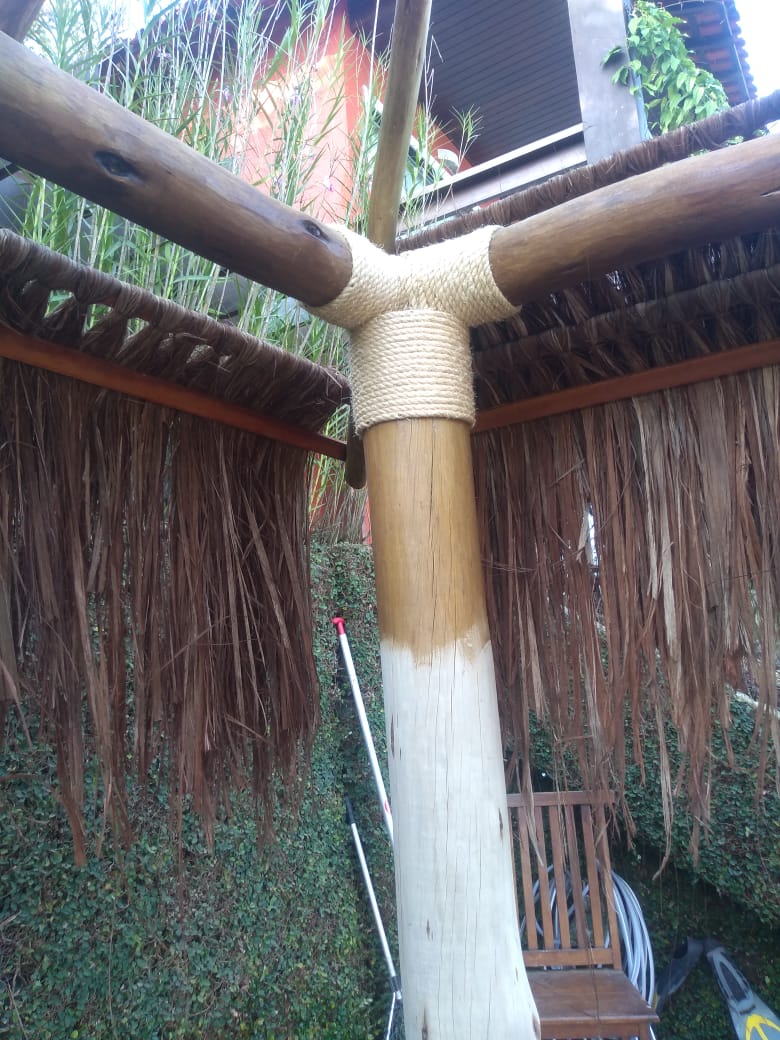 FABRICAÇÃO DE QUIOSQUES COM PIAÇAVA EM ANGRA DOS REIS RJ