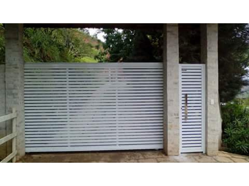 ESQUADRIAS DE ALUMÍNIO EM NOVA FRIBURGO - RJ