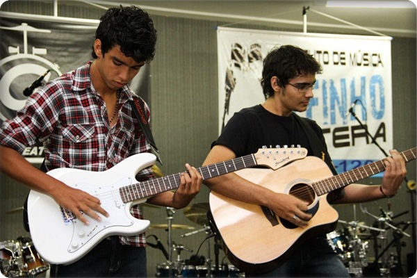 ESCOLA DE MUSICA EM PRESIDENTE VENCESLAU - JEFINHO BATERA