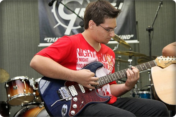 ESCOLA DE MUSICA EM PRESIDENTE VENCESLAU - JEFINHO BATERA