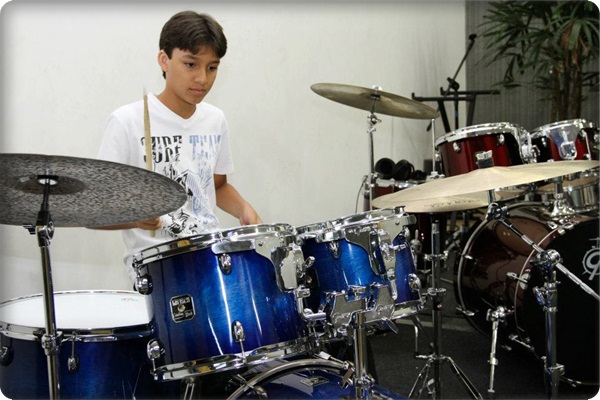 ESCOLA DE MUSICA EM PRESIDENTE VENCESLAU - JEFINHO BATERA