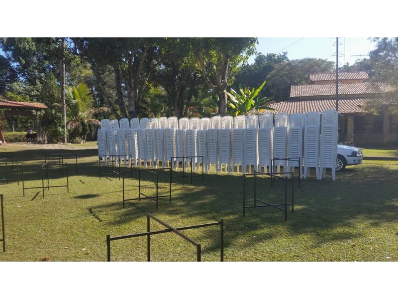ALUGUEL DE MESAS E CADEIRAS PARA FESTAS EM BETIM - MG 