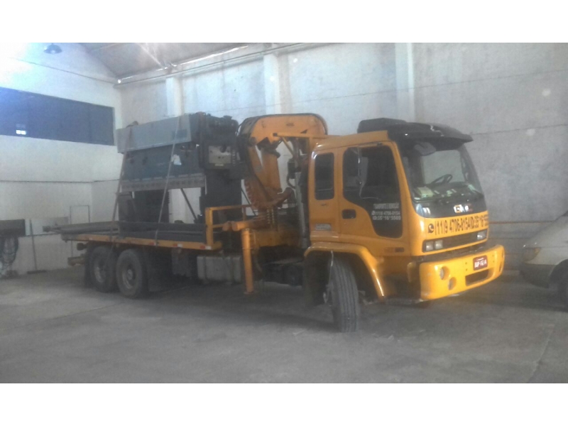 TRANSPORTE DE CAMINHÃO MUNCK EM ITAPECERICA DA SERRA - SP