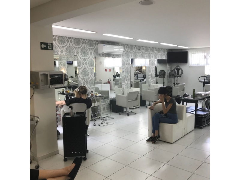 CABELO E MAQUIAGEM A DOMICILIO EM TABOÃO DA SERRA - SP 