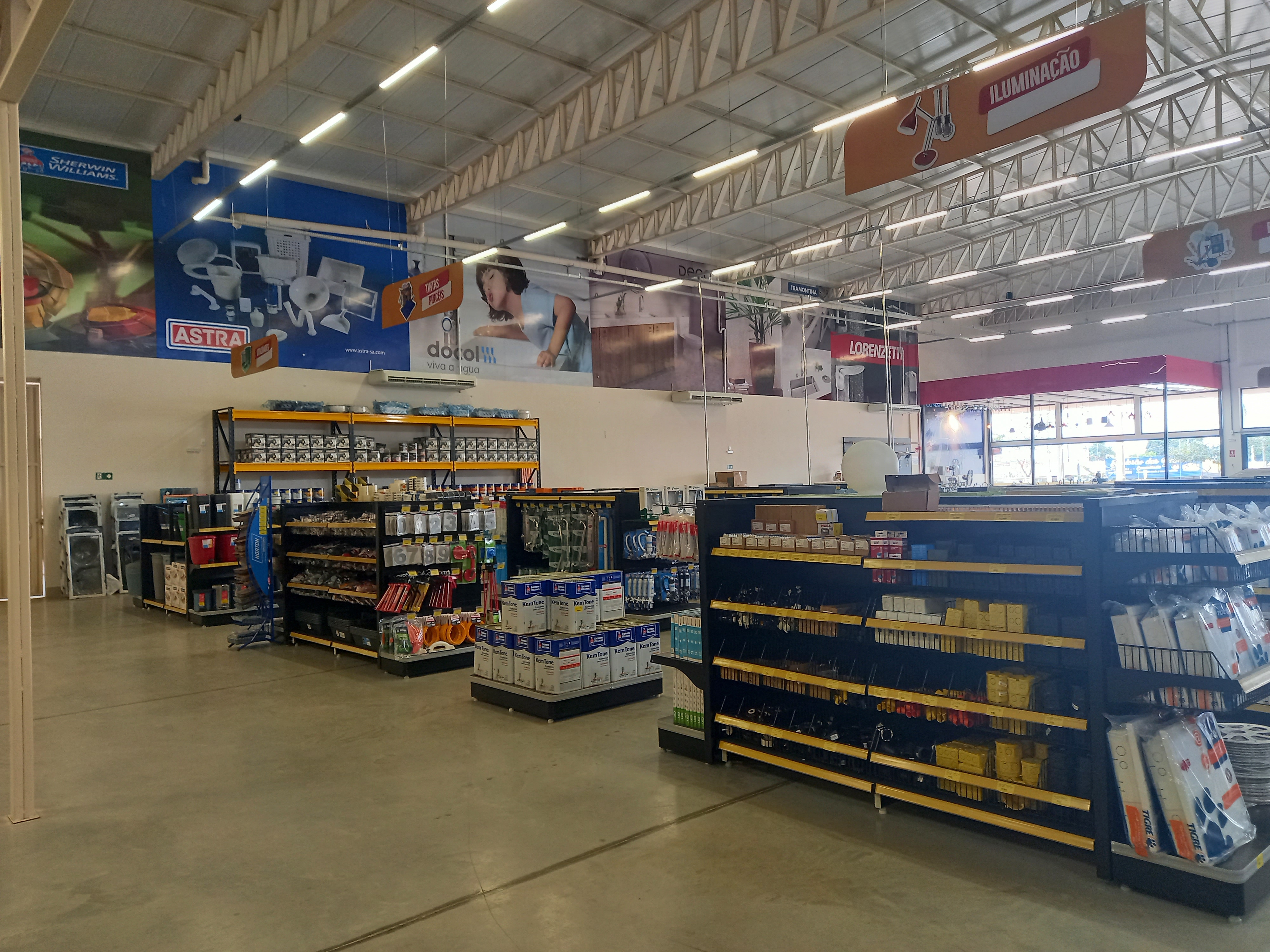 Araguaia Construções. Materiais de Construção em geral. Do básico ao acabamento. 