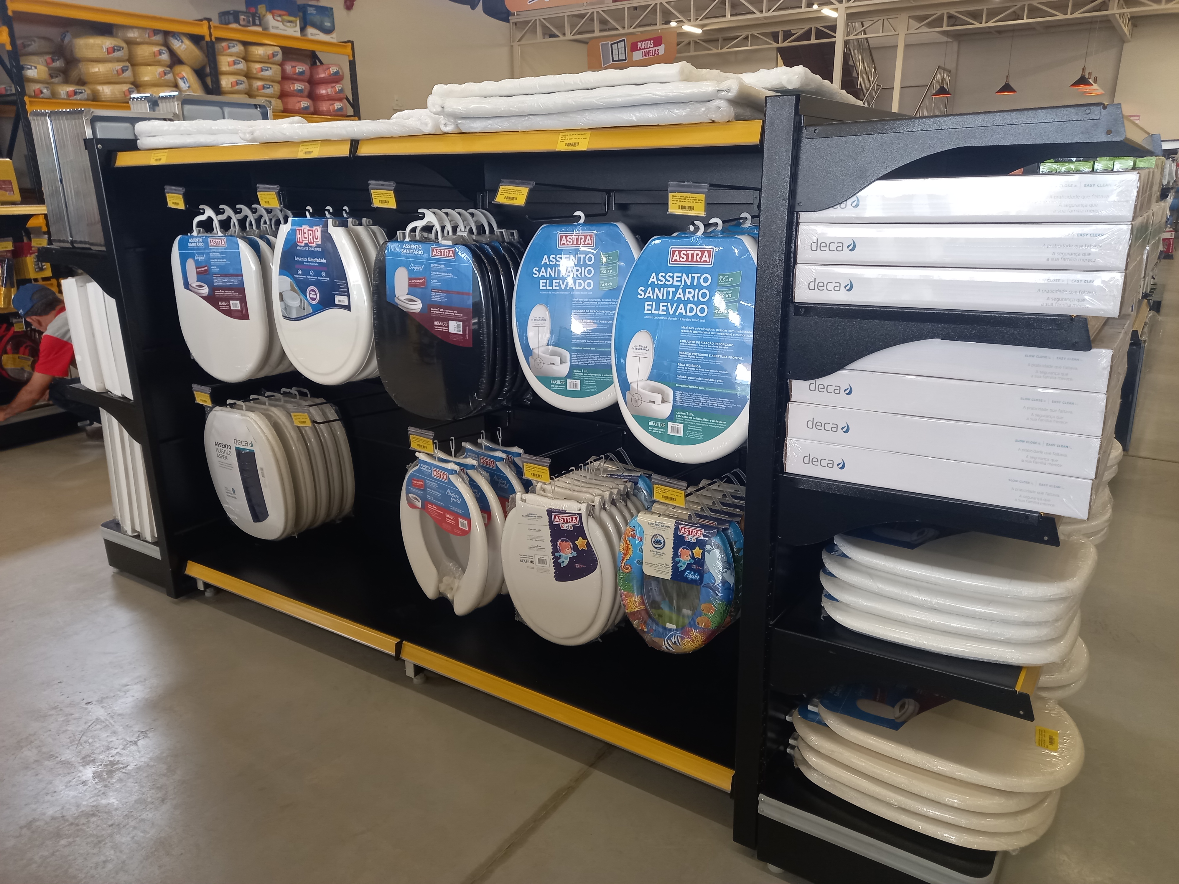 Araguaia Construções. Materiais de Construção em geral. Do básico ao acabamento. 