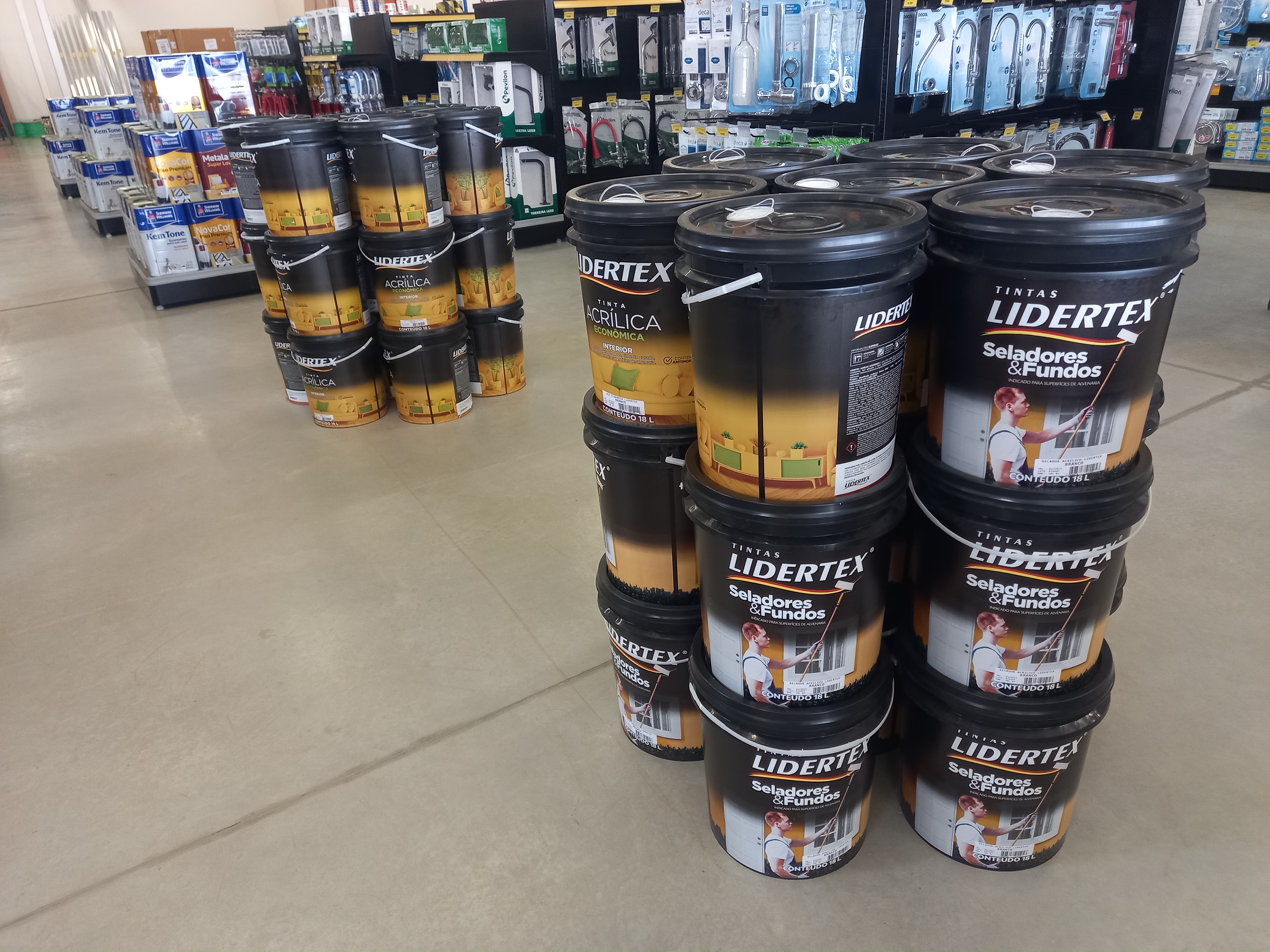 Araguaia Construções. Materiais de Construção em geral. Do básico ao acabamento. 