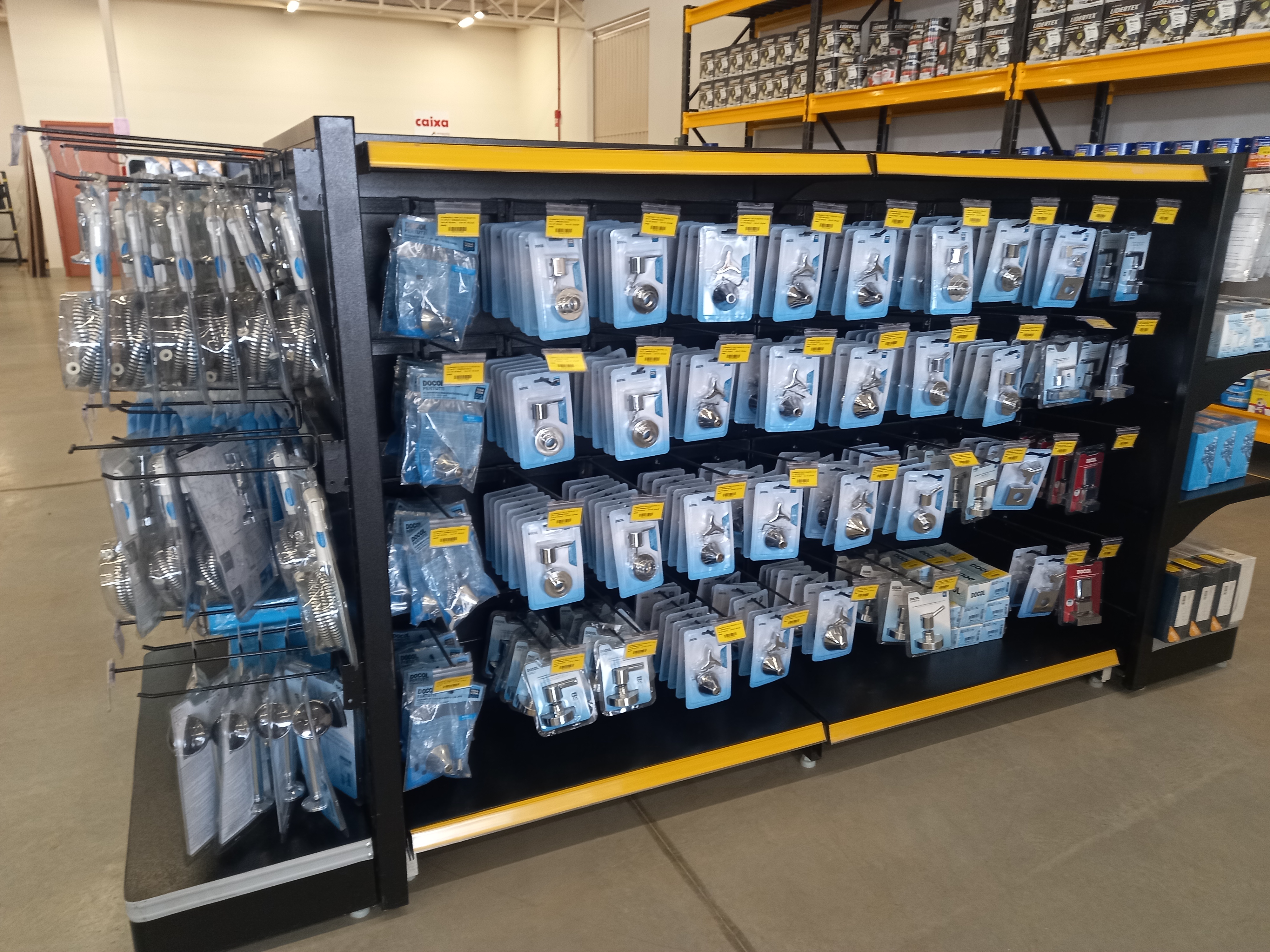 Araguaia Construções. Materiais de Construção em geral. Do básico ao acabamento. 