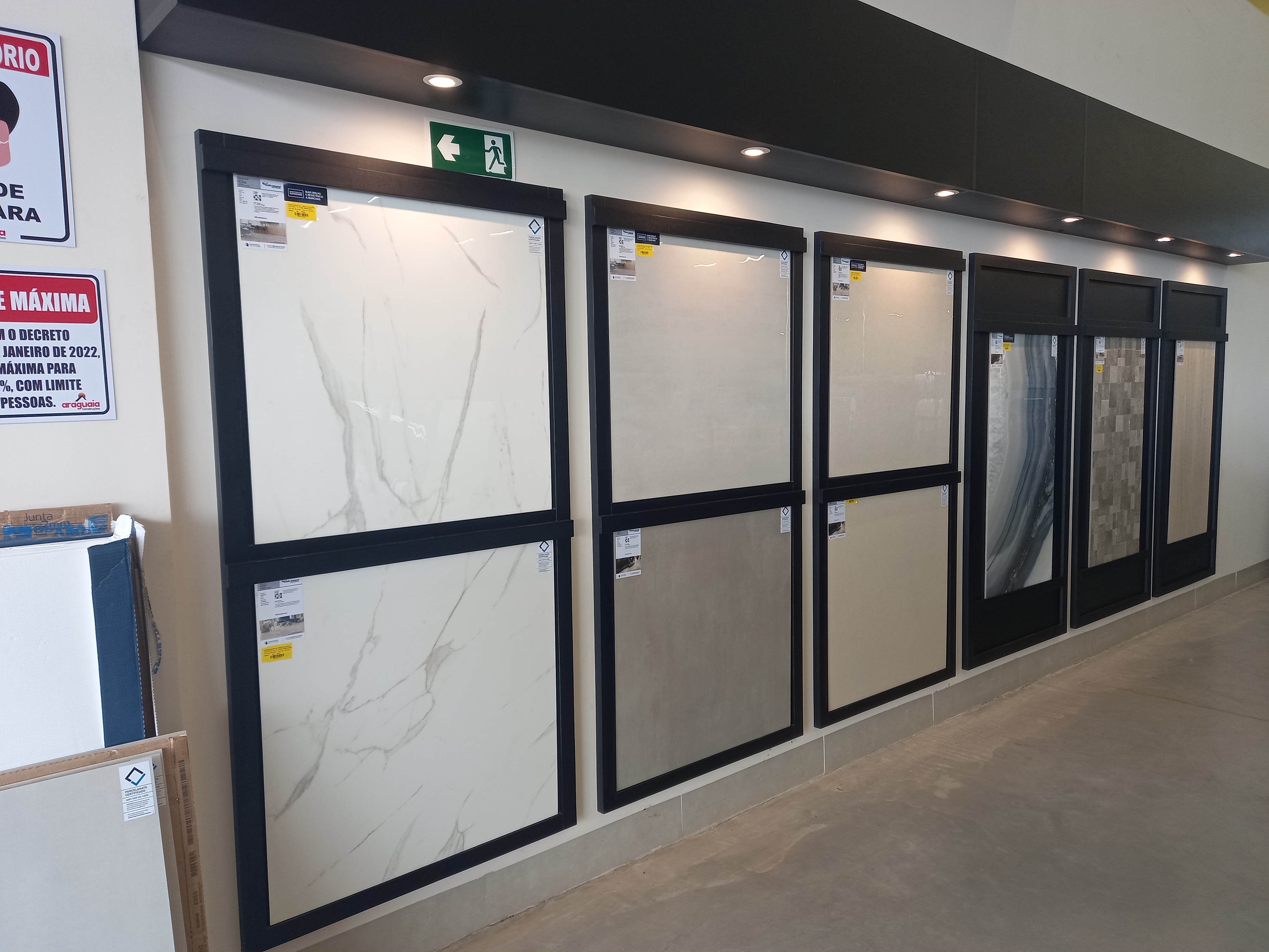 Araguaia Construções. Materiais de Construção em geral. Do básico ao acabamento. 