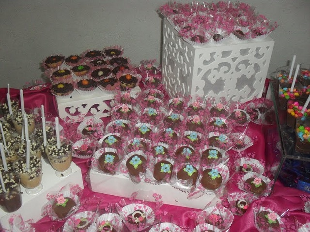 ESPAÇO PARA FESTAS EM NILÓPOLIS - RJ