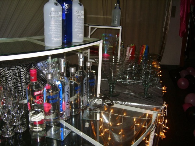 ESPAÇO PARA FESTAS EM NILÓPOLIS - RJ