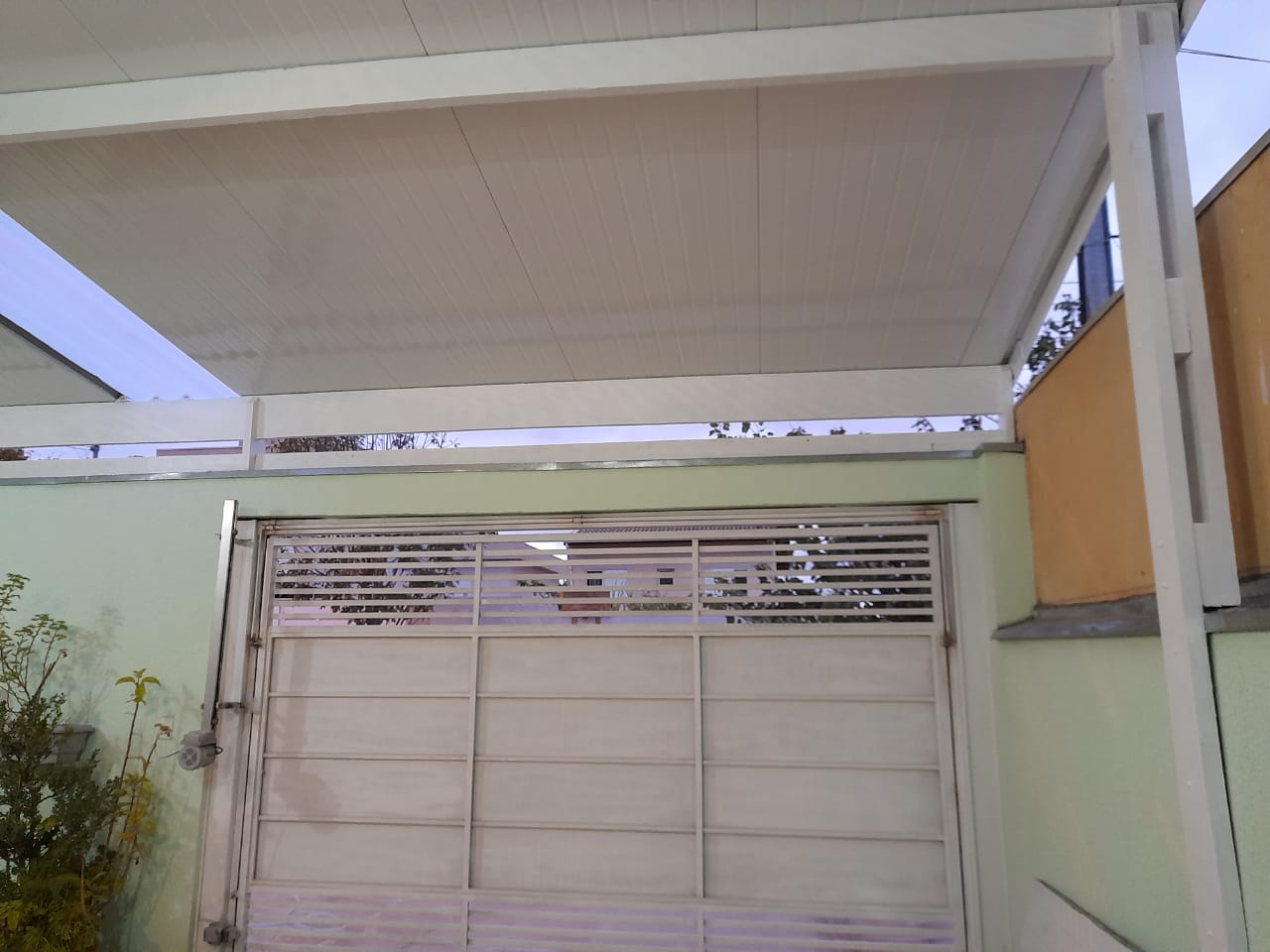 REFORMAS E CONTRUÇÕES DE TELHADOS EM PIRAPORINHA - SP 