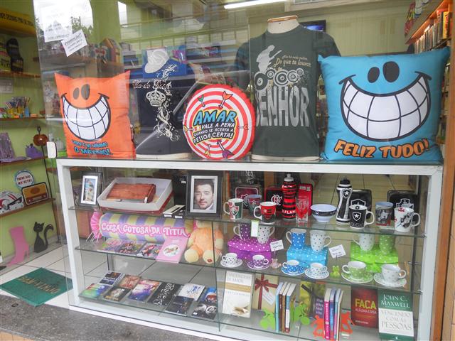 LIVRARIA PAPELARIA E PRESENTES EM NOVA FRIBURGO - SEMEANDO