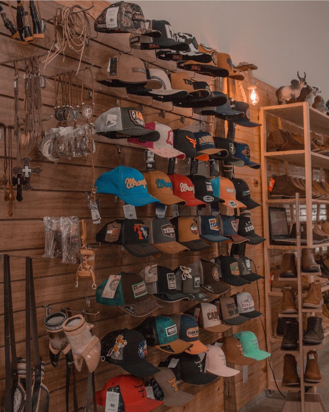 Moda Country em Araguaína. RANCHO CAMPEIRO 