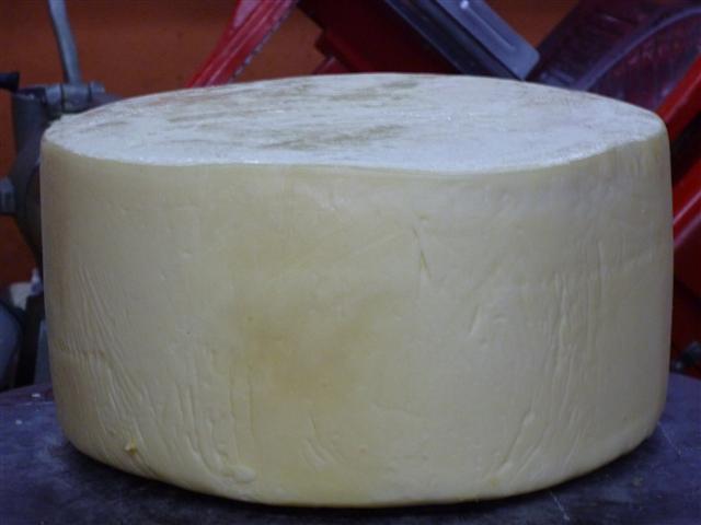 PRODUTOS MINEIROS NO ALTO DA SERRA EM PETROPOLIS - PURO DE MINAS - RJ