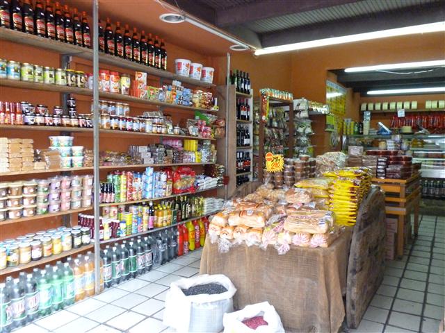 PRODUTOS MINEIROS NO ALTO DA SERRA EM PETROPOLIS - PURO DE MINAS - RJ
