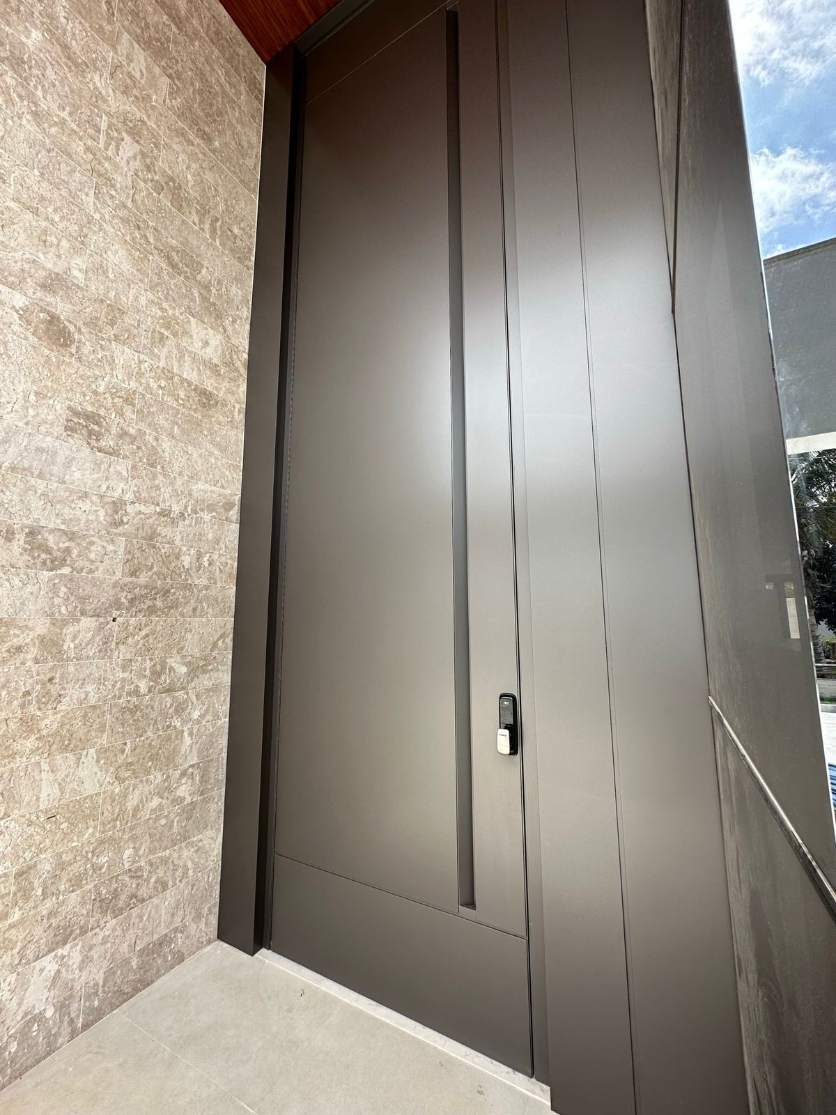 PORTAS EM ACM EM CAMPO GRANDE - ES