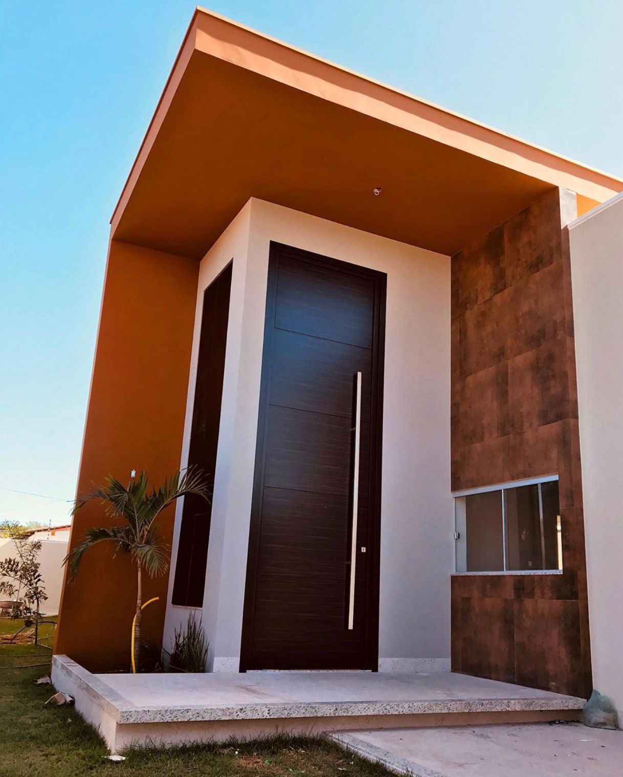PORTAS EM ACM EM CAMPO GRANDE - ES