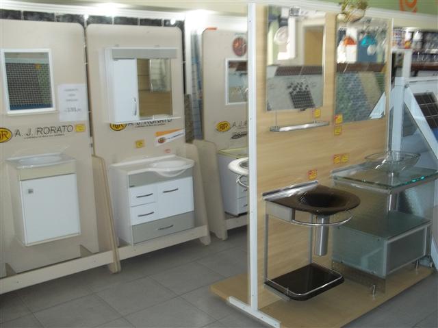 LOJA DE PISOS EM XEREM DUQUE DE CAXIAS - EMC MATOS - RJ