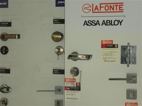 FERRAGENS PARA RESIDENCIAS E MARCENARIAS EM PETROPOLIS - KAUSBEN - RJ