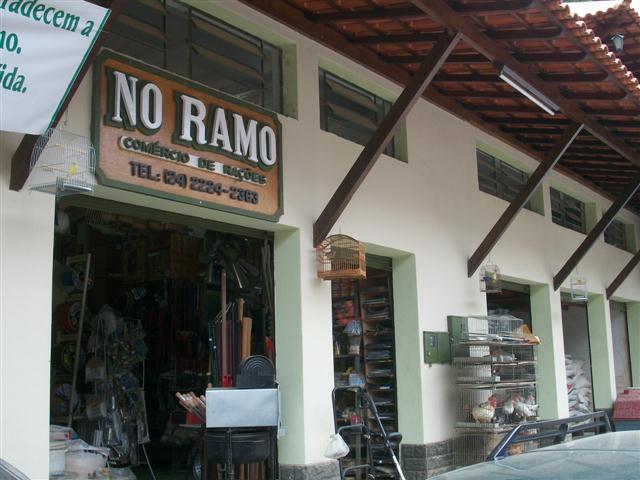 CASA DE RAÇÕES EM SÃO JOSE DO VALE DO RIO PRETO - NO RAMO - RJ