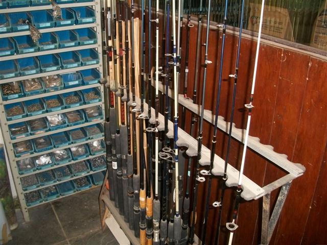 CASA DE RAÇÕES EM SÃO JOSE DO VALE DO RIO PRETO - NO RAMO - RJ