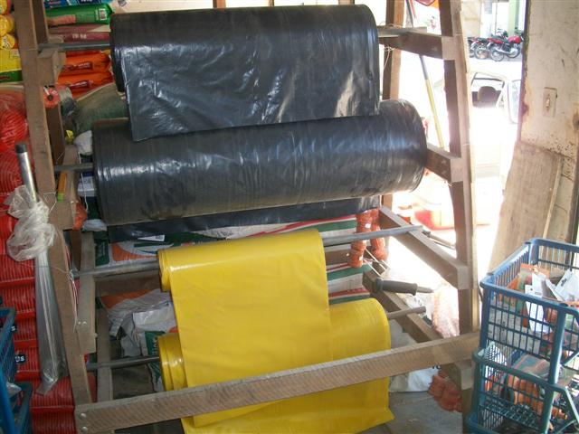 CASA DE RAÇÕES EM SÃO JOSE DO VALE DO RIO PRETO - NO RAMO - RJ