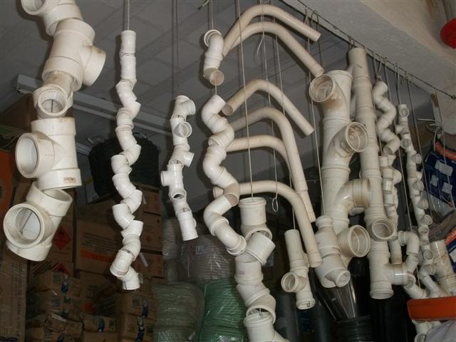 CASA DE RAÇÕES EM SÃO JOSE DO VALE DO RIO PRETO - NO RAMO - RJ