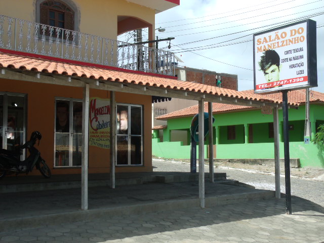 CABELEIREIRO EM FAROL DE SAO THOME - SALAO MANEOZINHO