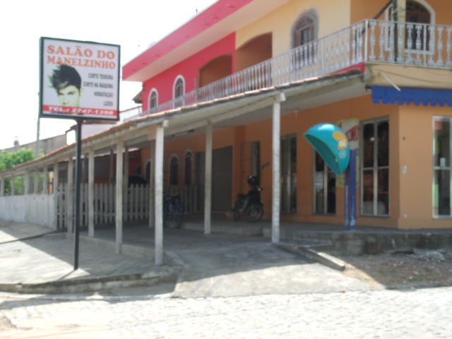 CABELEIREIRO EM FAROL DE SAO THOME - SALAO MANEOZINHO