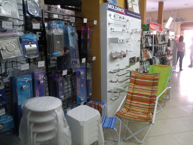 MATERIAL DE CONSTRUCAO EM FAROL DE SAO THOME - BAZAR MARIOZINHO