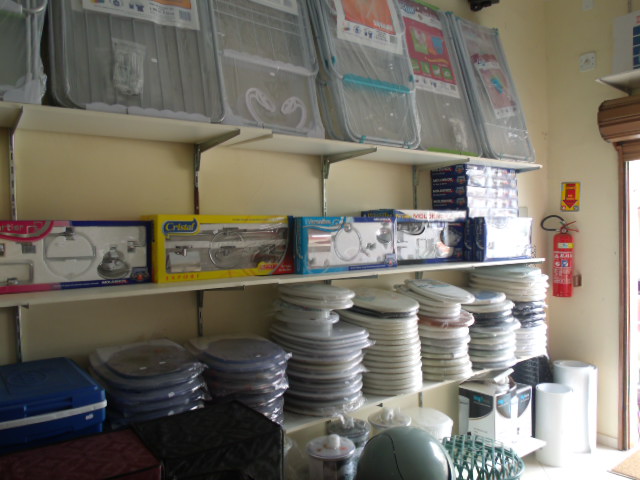 MATERIAL DE CONSTRUCAO EM FAROL DE SAO THOME - BAZAR MARIOZINHO