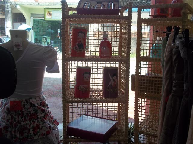 LOJA DE SAPATOS ROUPAS BOLSAS E PRODUTOS IMPORTADOS EM XEREM DUQUE DE CAXIAS - CRAVO E CANELA - RJ