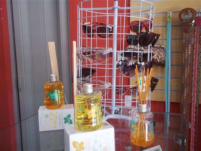 LOJA DE SAPATOS ROUPAS BOLSAS E PRODUTOS IMPORTADOS EM XEREM DUQUE DE CAXIAS - CRAVO E CANELA - RJ