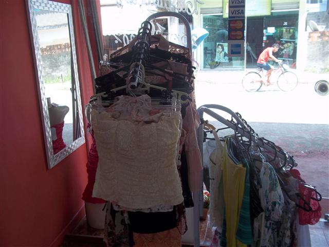 LOJA DE SAPATOS ROUPAS BOLSAS E PRODUTOS IMPORTADOS EM XEREM DUQUE DE CAXIAS - CRAVO E CANELA - RJ