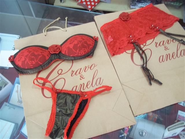 LOJA DE SAPATOS ROUPAS BOLSAS E PRODUTOS IMPORTADOS EM XEREM DUQUE DE CAXIAS - CRAVO E CANELA - RJ