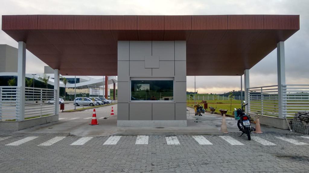 PLOTAGEM DE VEÍCULOS EM MARATAIZES - ES