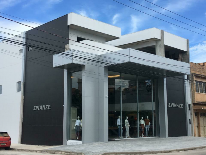 PLOTAGEM DE VEÍCULOS EM MARATAIZES - ES