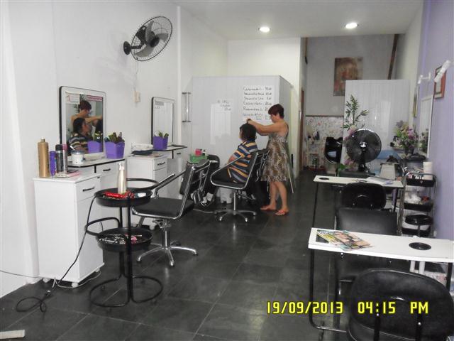 CABELEIREIRA EM MAGE