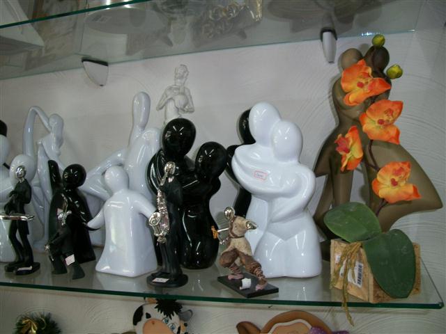 PRESENTES E DECORAÇÕES EM PIABETÁ MAGÉ - R & M - RJ