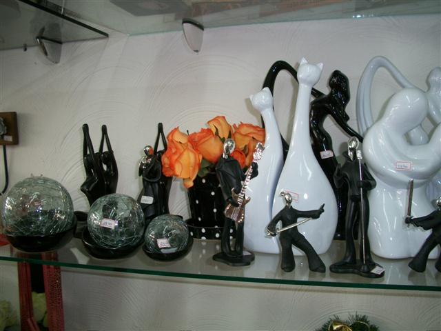 PRESENTES E DECORAÇÕES EM PIABETÁ MAGÉ - R & M - RJ