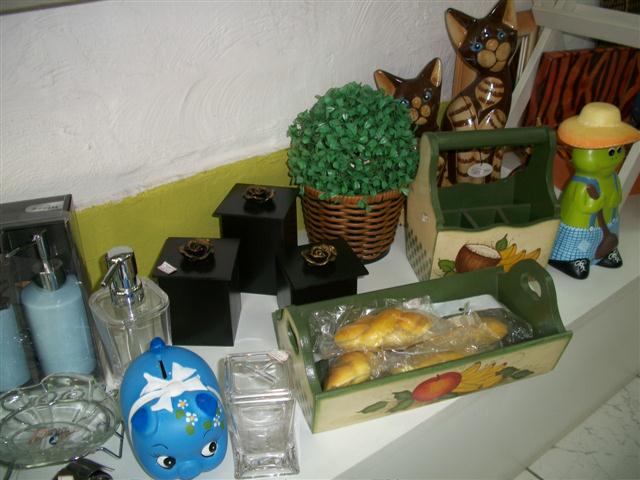 PRESENTES E DECORAÇÕES EM PIABETÁ MAGÉ - R & M - RJ