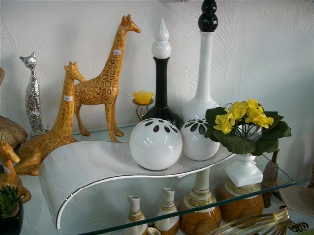 PRESENTES E DECORAÇÕES EM PIABETÁ MAGÉ - R & M - RJ