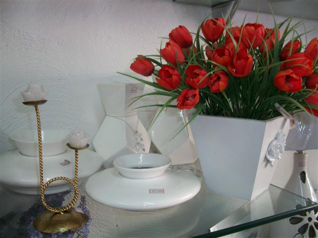 PRESENTES E DECORAÇÕES EM PIABETÁ MAGÉ - R & M - RJ