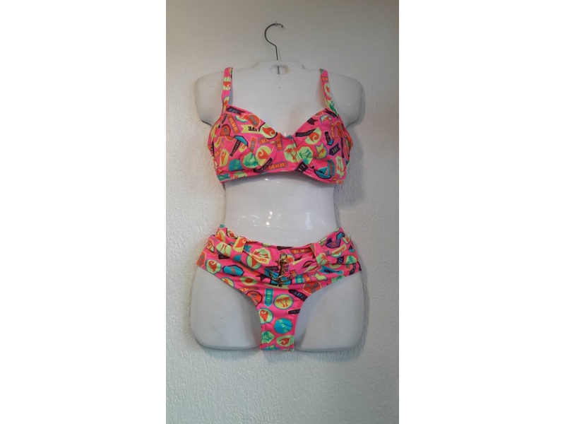 ROUPAS FEMININAS NA ILHA DO GOVERNADOR - RJ