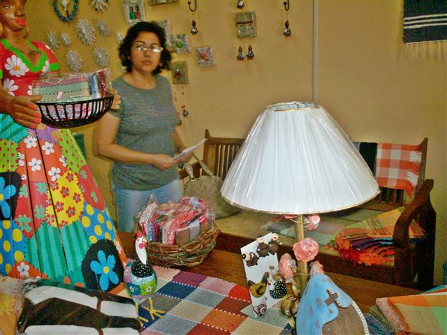 ARTESANATO EM MIGUEL PEREIRA - D OUTRO JEITO