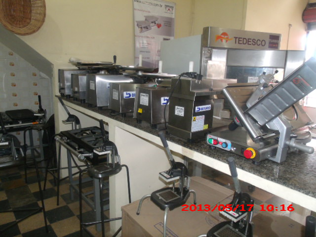 COMERCIO DE MAQUINAS E MANUTENCAO EMCAMPOS DOS GOYTACAZES - MUNIZ