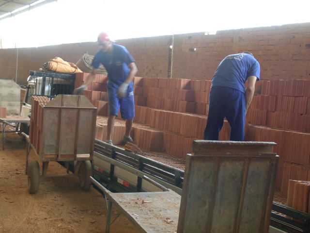 CERAMICA FENIX EM CAMPOS DOS GOYTACAZES - CERAMICA FENIX