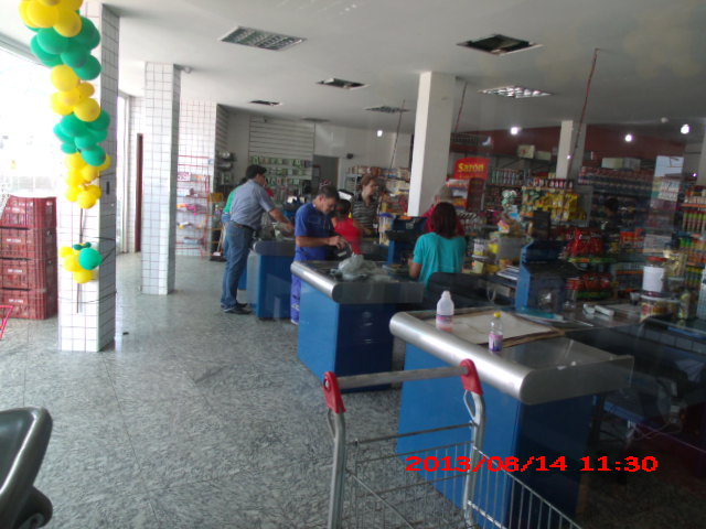 RESTAURANTE SUPERMERCADO EM CAMPOS DOS GOYTACAZES - STOCK