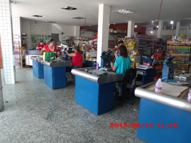 RESTAURANTE SUPERMERCADO EM CAMPOS DOS GOYTACAZES - STOCK